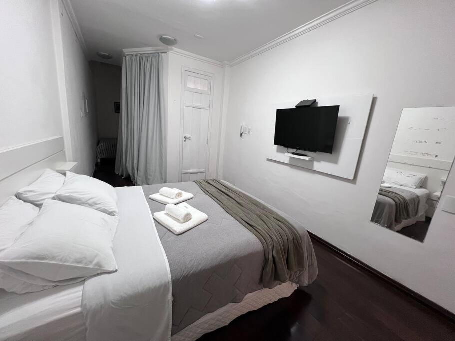 Estadia Das Gerais - Casa De Hospedes Adoravel Com Jacuzzi オウロ・プレット エクステリア 写真